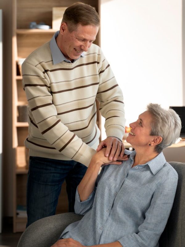 medium-shot-smiley-people-indoors_23-2149196158